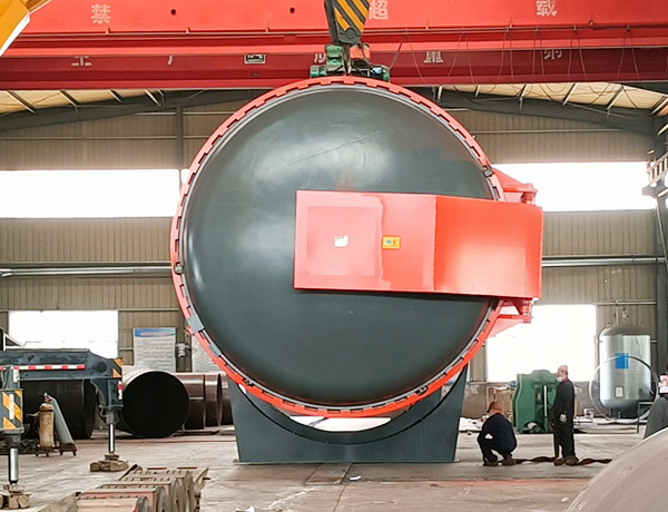 船用靠球单开门硫化罐